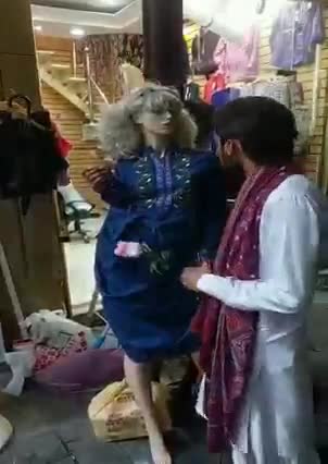 mosafer • الحب من اول سلفي .. • Shazaia Video - شظايا فيديو