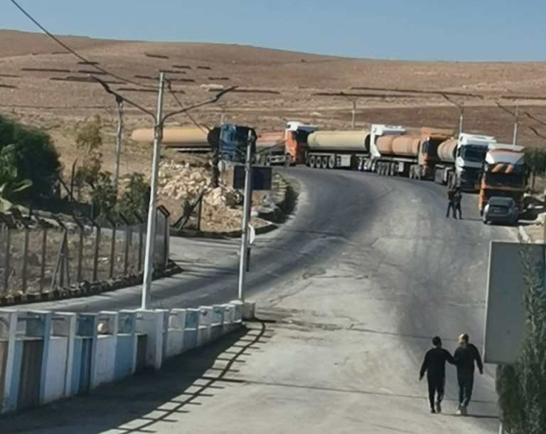 صوت الوطن نيوز | إيجاد حل مؤقت لمشكلة تفريغ مادة “الزيبار” حتى نهاية الموسم الحالي.